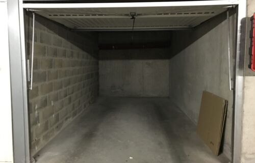 Garage fermé sécurisé près de la gare Part-Dieu, accès 24h/24