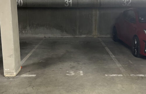 Parking souterrain sécurisé Mérignac – Aéroport / Tram – Courte ou longue durée ✈️🚗