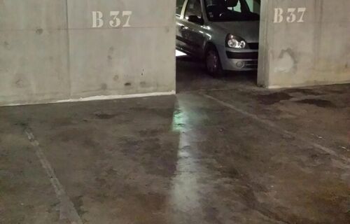 Location parking sécurisé — Montpellier Rive du Lez / Port Marianne (Richter)