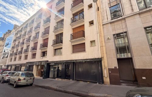 Paris 8 ème / Champs-Elysées, parking sécurisé avec gardien - rue d'Artois
