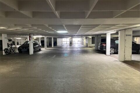 Place de parking avec gardiennage