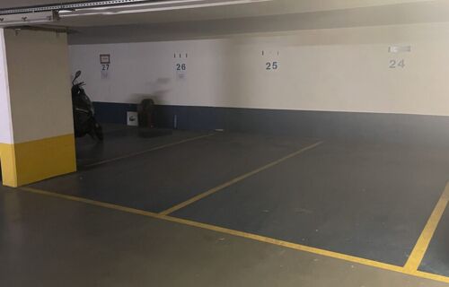 PLACE DE PARKING À LOUER (11ème Quartier Saint-Bernard)