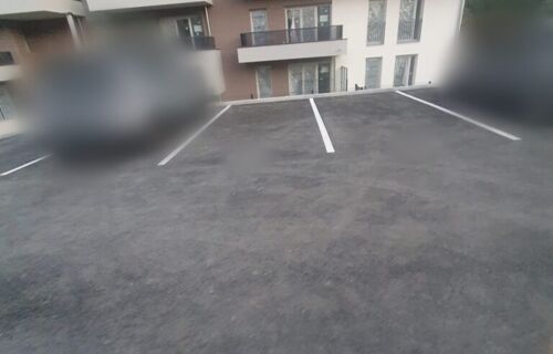 Place de parking sécurisée à Ornex – proche bus pour Genève, frontière et aéroport