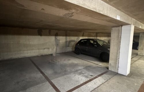 🚗 Place de parking sécurisée – 8 rue des Pavillons, Puteaux