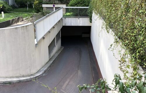 Loue place de parking Paris 15ème tout proche Necker