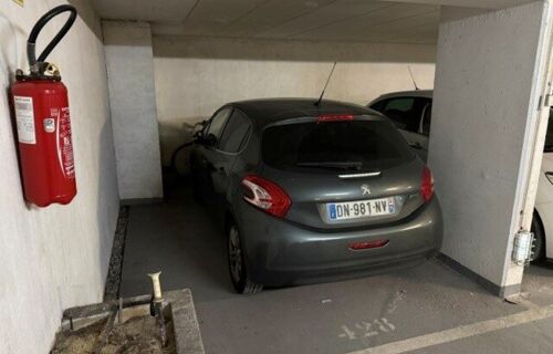 Location place de parking sécurisé 8 rue Jacques Bingen Paris 17