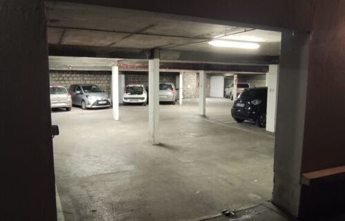 Parking rue Manin