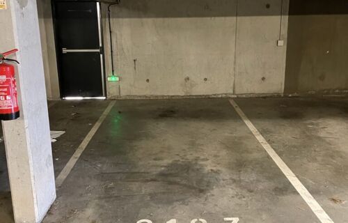 Place de parking couvert à Ginko, Bordeaux Lac.