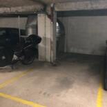 96 Avenue de Suffren, Paris 15e Arrondissement, Île-de-France, France Direct propriétaire: Place de parking. Parking lumineux et sécurisé. 2ème Sous sol.
